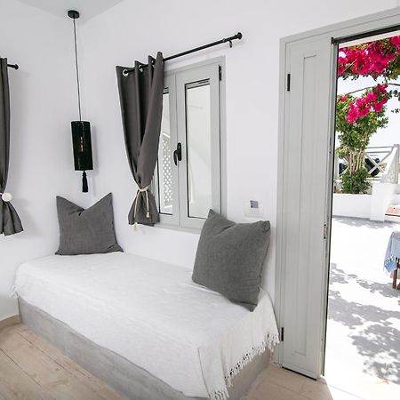 אויה Sensia Luxury Apartment With Hot Tub מראה חיצוני תמונה